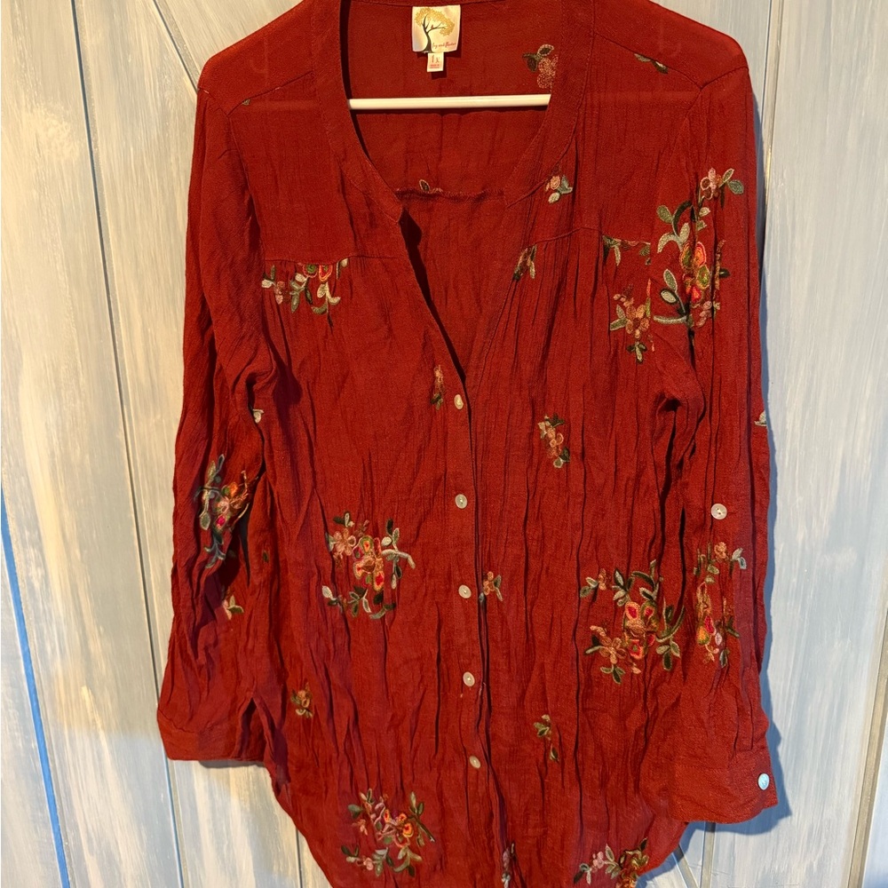 fig and flower Red Embroidered Button-Down Blouse